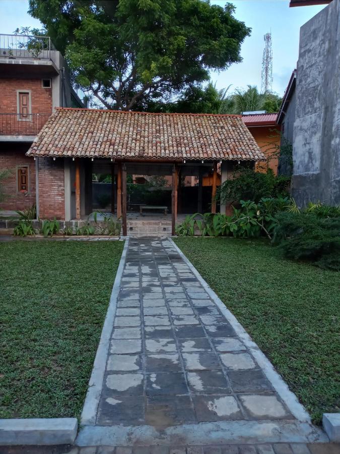 N 34 Hotel Mirissa Exterior foto